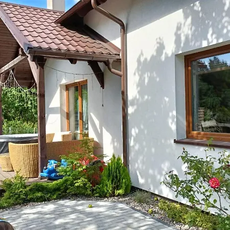 Apartman W Lesie Nad Jeziorem *